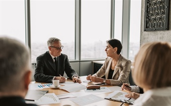 Przywództwo w erze transformacji: Jakie kompetencje będą kluczowe w 2026?