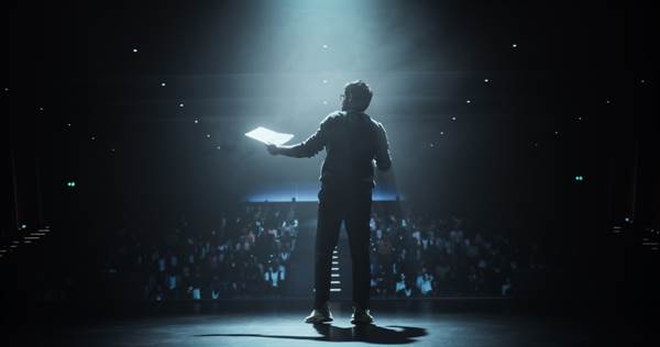 Gourou ou coach ? Quand le cinéma révèle les dérives du développement personnel